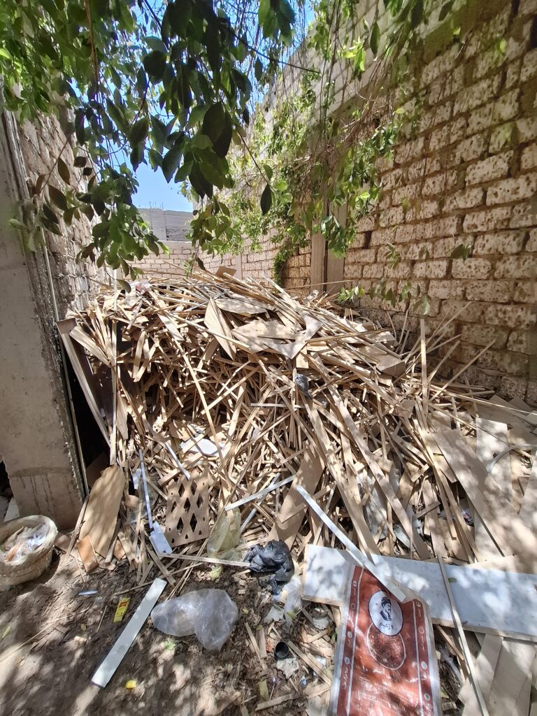 هوالك خشب مصانع – مواد خام خشبية لإعادة التدوير عبر منصة رواكد