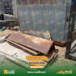 كومة من الحديد الخردة المتنوع داخل ساحة أو مخزن صناعي، تشمل قطع حديد ومخلفات معدنية قابلة لإعادة التدوير وإعادة الاستخدام الصناعي، معروضة من خلال منصة رواكد للاقتصاد الدوار وتحريك الرواكد الصناعية